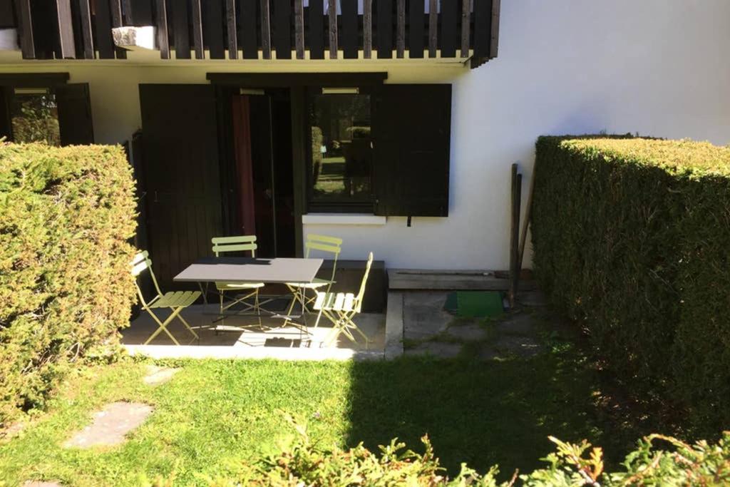 Studio Au Calme Avec Jardin Et Vue Mont-Blanc Chamonix Luaran gambar